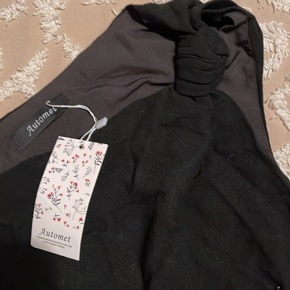 🌹NWT/ AUTOMET CROP TOP - Picture 4 of 7